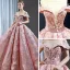 Glitzernden Pink Pailletten Tanzen Ballkleider 2023 Ballkleid Durchsichtige Rundhalsausschnitt Kurze Ärmel Applikationen Spitze Feder Lange Rüschen Rückenfreies