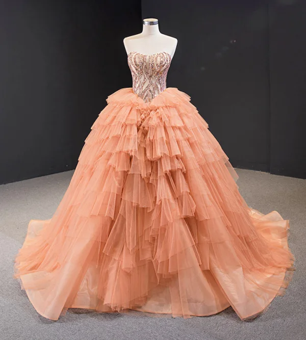 High-end Orange Ballkjoler 2023 Ballkjole Kjæreste Uten Ermer Håndlaget Beading Chapel Train Gripende Ruffles Ryggløse Formelle Kjoler