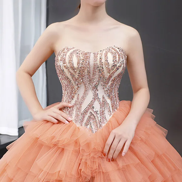 High-end Orange Ballkjoler 2023 Ballkjole Kjæreste Uten Ermer Håndlaget Beading Chapel Train Gripende Ruffles Ryggløse Formelle Kjoler