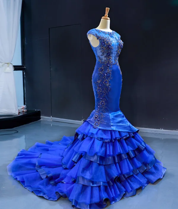 Luxe Bleu Roi Transparentes Robe De Soirée 2023 Trompette / Sirène Encolure Carrée Sans Manches Appliques En Dentelle Perlage Tribunal Train Volants Dos Nu Robe De Ceremonie