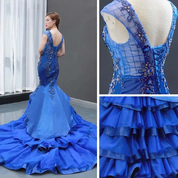 Luxe Bleu Roi Transparentes Robe De Soirée 2023 Trompette / Sirène Encolure Carrée Sans Manches Appliques En Dentelle Perlage Tribunal Train Volants Dos Nu Robe De Ceremonie