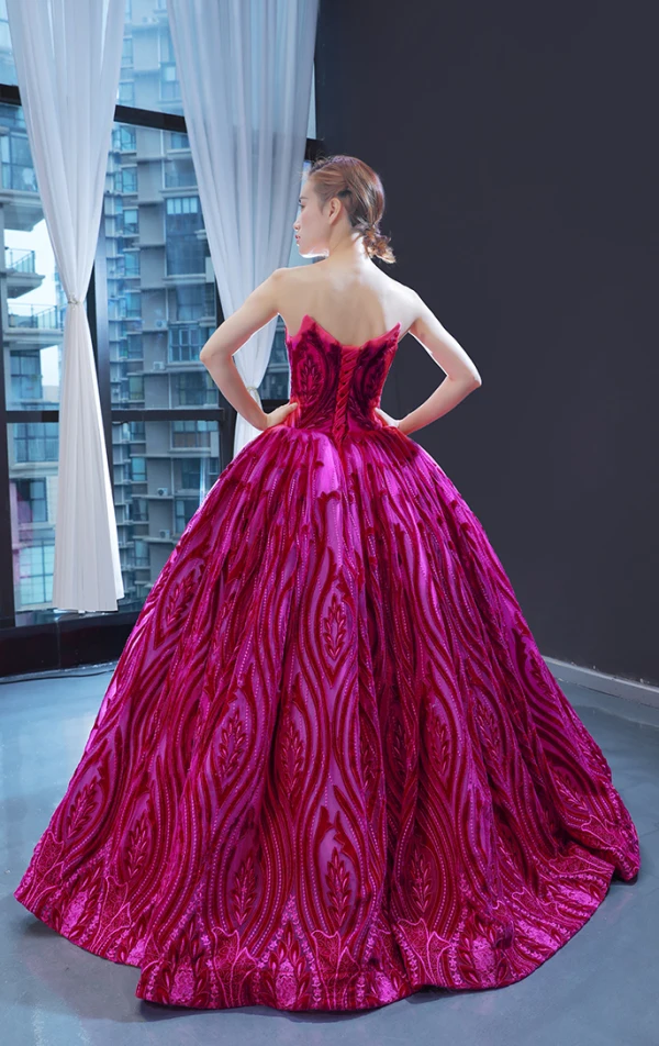 Luksus Fuchsia Dancing Ballkjoler 2023 Ballkjole Kjæreste Uten Ermer Appliques Blonder Beading Lange Buste Ryggløse Formelle Kjoler
