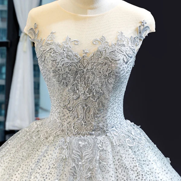 Charmant Grau Durchsichtige Ballkleider 2023 Ballkleid Eckiger Ausschnitt Ärmellos Applikationen Spitze Perlenstickerei Glanz Tülle Sweep / Pinsel Zug Rüschen Rückenfreies