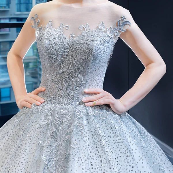 Charmant Grau Durchsichtige Ballkleider 2023 Ballkleid Eckiger Ausschnitt Ärmellos Applikationen Spitze Perlenstickerei Glanz Tülle Sweep / Pinsel Zug Rüschen Rückenfreies