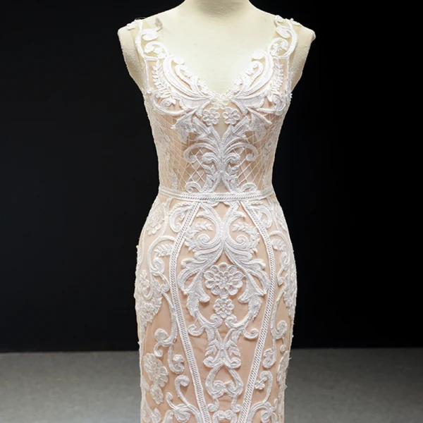 Luxury / Gorgeous Champagne Wedding Dresses 2023 Trumpet / Mermaid V-Neck Sleeveless Backless Appliques Lace Chapel Train Ruffle