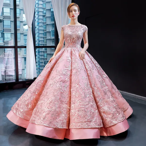 Luxury / Gorgeous Pearl Pink Dancing Prom Dresses 2023 Ball Gown Square Neckline Sleeveless Pierced Appliques Lace Sequins Floor-Length / Long Ruffle Backless Satin