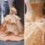Fantastiske / Unike Champagne Gull Bryllups Brudekjoler 2023 Ballkjole Kjæreste Uten Ermer Ryggløse Appliques Blonder Chapel Train Gripende Ruffles