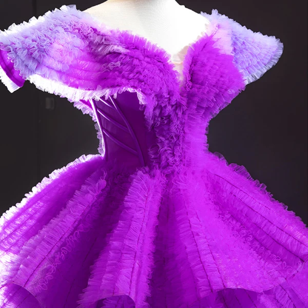 Luxury / Gorgeous Purple Red Carpet Prom Dresses 2023 Ball Gown V-Neck Cap Sleeves Court Train Cascading Ruffles Backless Formal Dresses