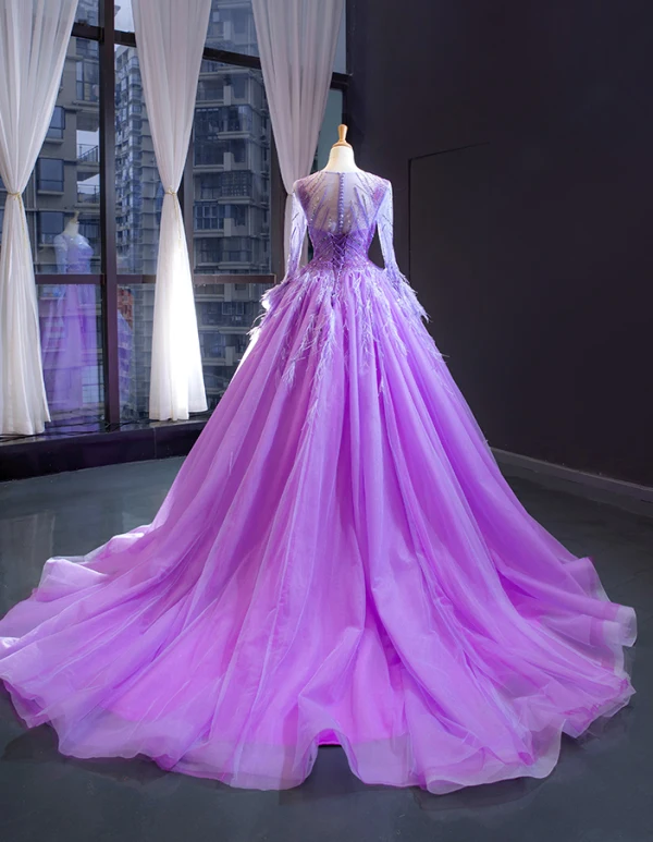 Luxe Lilas Transparentes Robe De Soirée 2023 Princesse Encolure Dégagée Manches Longues Manches de cloche Perlage Plumes Chapel Train Volants Dos Nu Robe De Ceremonie