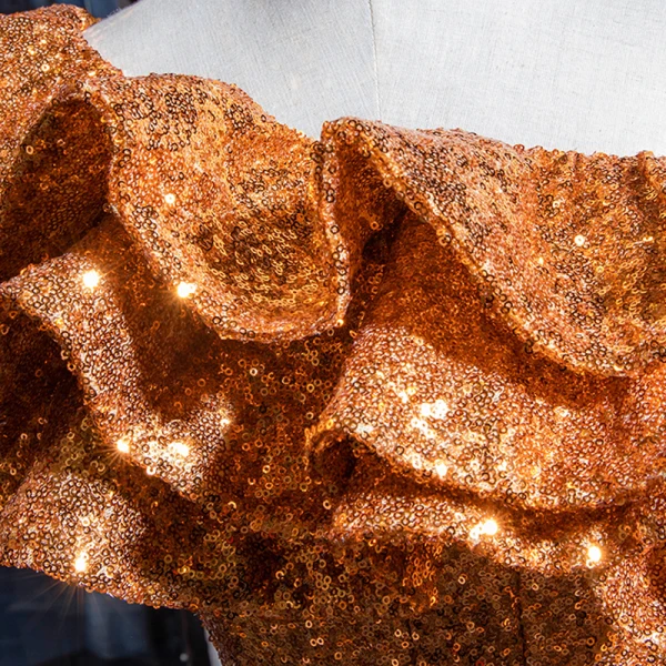Glitzernden Gold Pailletten Abendkleider 2023 Meerjungfrau One-Shoulder Kurze Ärmel Kapelle-Schleppe Rüschen Rückenfreies Festliche Kleider