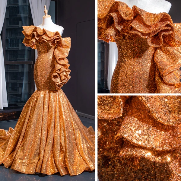 Glitzernden Gold Pailletten Abendkleider 2023 Meerjungfrau One-Shoulder Kurze Ärmel Kapelle-Schleppe Rüschen Rückenfreies Festliche Kleider
