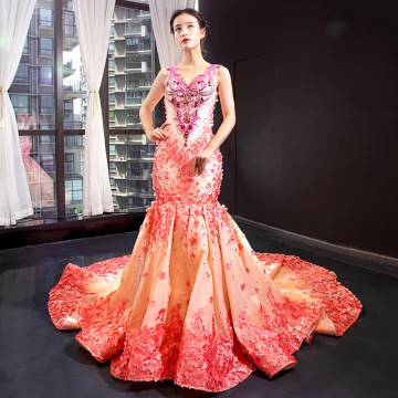 Bloemenfee Champagne Avondjurken 2023 Trompet Zeemeermin V Hals Mouwloos Watermeloen Appliques Bloem Rhinestone Kralen Chapel Train Ruche Ruglooze