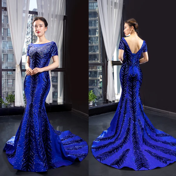 Luxe Bleu Roi Tapis rouge Robe De Soirée 2023 Trompette / Sirène Transparentes Encolure Carrée Manches Courtes Appliques En Dentelle Perlage Faux Diamant Détachable Chapel Train Volants