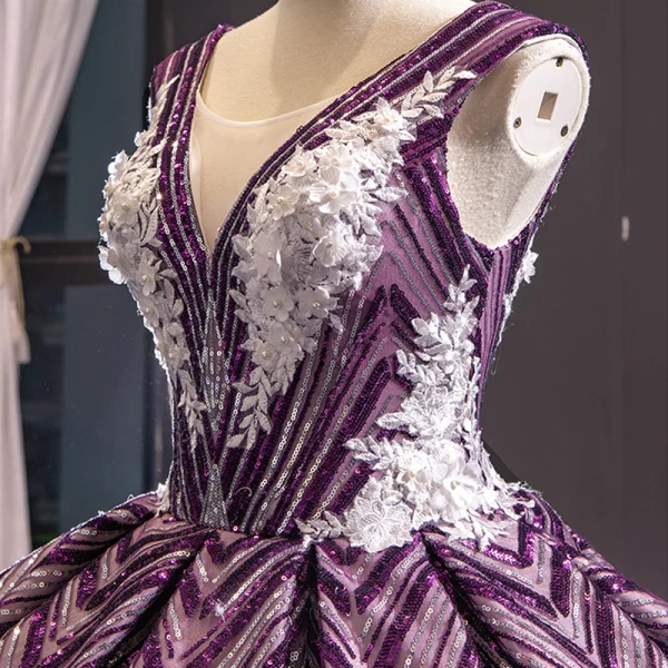 Luxury / Gorgeous Grape Dancing Prom Dresses 2023 Ball Gown See-through V-Neck Sleeveless Appliques Lace Beading Sequins Floor-Length / Long Ruffle Backless