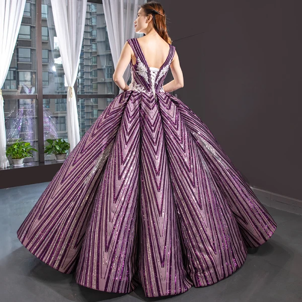 Luxury / Gorgeous Grape Dancing Prom Dresses 2023 Ball Gown See-through V-Neck Sleeveless Appliques Lace Beading Sequins Floor-Length / Long Ruffle Backless