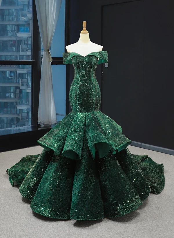 Scintillantes Vert Foncé Paillettes Tapis rouge Robe De Soirée 2023 Trompette / Sirène De l'épaule Manches Courtes Chapel Train Dos Nu Robe De Ceremonie