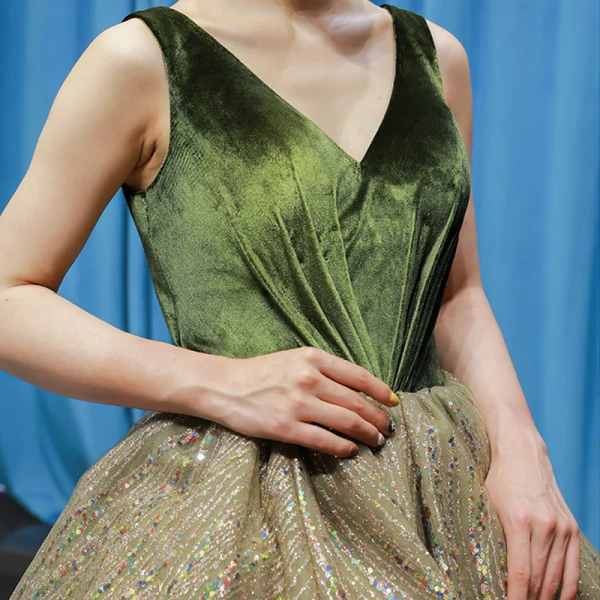 High-end Clover Green Suede Dancing Prom Dresses 2023 A-Line / Princess V-Neck Sleeveless Glitter Tulle Floor-Length / Long Ruffle Backless Formal Dresses