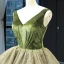 High-end Clover Green Suede Dancing Prom Dresses 2023 A-Line / Princess V-Neck Sleeveless Glitter Tulle Floor-Length / Long Ruffle Backless Formal Dresses