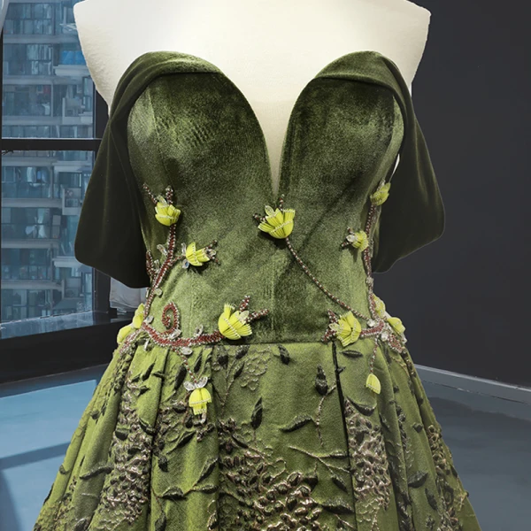 High-end Clover Green Velour Evening Dresses  2023 A-Line / Princess Off-The-Shoulder Short Sleeve Appliques Lace Beading Court Train Ruffle Backless Formal Dresses