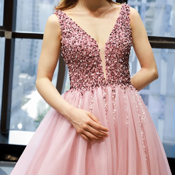 Haut de Gamme Perle Rose Robe De Soirée 2023 Princesse Col v profond Sans Manches Perlage Chapel Train Volants Dos Nu Robe De Ceremonie