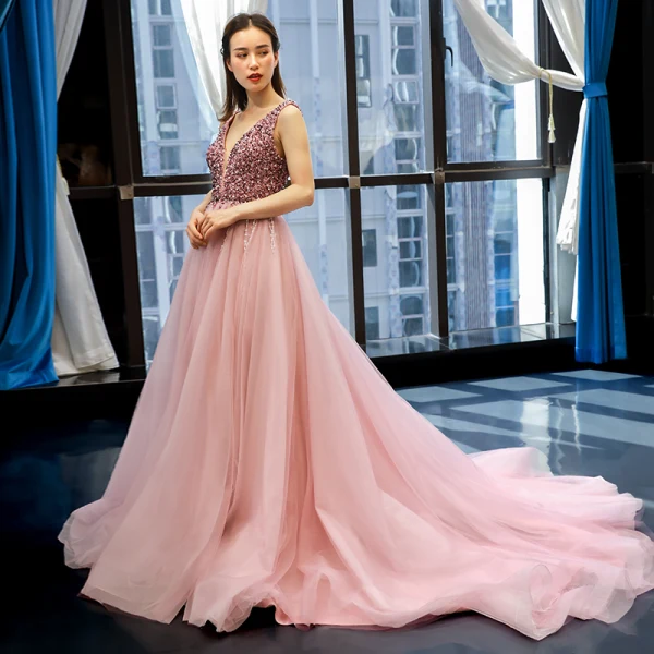 Haut de Gamme Perle Rose Robe De Soirée 2023 Princesse Col v profond Sans Manches Perlage Chapel Train Volants Dos Nu Robe De Ceremonie
