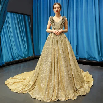Scintillantes Doré Paillettes Robe De Soirée 2023 Princesse V Cou Sans Manches Tribunal Train Volants Dos Nu Robe De Ceremonie