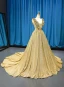 Scintillantes Doré Paillettes Robe De Soirée 2023 Princesse V-Cou Sans Manches Tribunal Train Volants Dos Nu Robe De Ceremonie