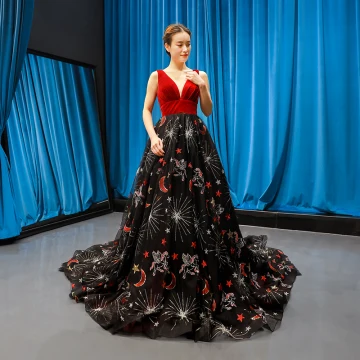 Luxury Gorgeous Red Black Suede Evening Dresses 2023 A Line Princess Deep V Neck Sleeveless Glitter Appliques Lace Chapel Train Ruffle Backless