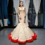 Deux tons Champagne Rouge Satin Tapis rouge Robe De Soirée 2023 Trompette / Sirène V-Cou Sans Manches Train De Balayage Volants Dos Nu Robe De Ceremonie
