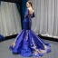 Scintillantes Bleu Roi Détachable Manches Longues Transparentes Robe De Soirée 2023 Trompette / Sirène Encolure Carrée Doré Appliques Paillettes Train De Balayage Volants Robe De Ceremonie