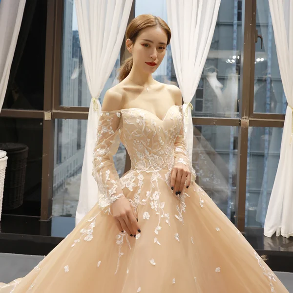 High-end Champagne Bridal Wedding Dresses 2023 Ball Gown Off-The-Shoulder Long Sleeve Backless Flower Appliques Lace Court Train Ruffle