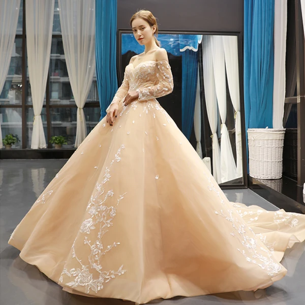 High-end Champagne Bridal Wedding Dresses 2023 Ball Gown Off-The-Shoulder Long Sleeve Backless Flower Appliques Lace Court Train Ruffle