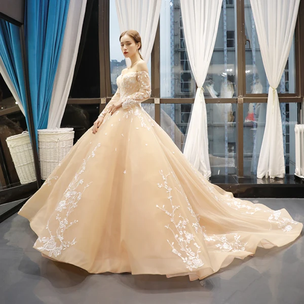 High-end Champagne Bridal Wedding Dresses 2023 Ball Gown Off-The-Shoulder Long Sleeve Backless Flower Appliques Lace Court Train Ruffle