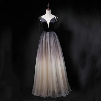 Sexy Noire Dégradé De Couleur Champagne Robe De Bal 2018 Princesse Bretelles Spaghetti Sans Manches Longue Volants Dos Nu Robe De Ceremonie