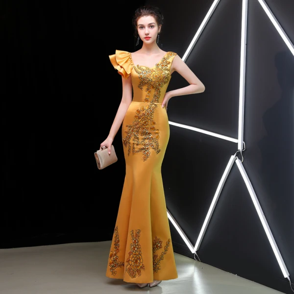Chinese style Gold Evening Dresses  2019 Trumpet / Mermaid Square Neckline Sleeveless Embroidered Flower Floor-Length / Long Ruffle Backless Formal Dresses