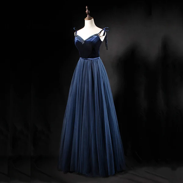 Modern / Fashion Navy Blue Prom Dresses 2018 A-Line / Princess Spaghetti Straps Sleeveless Sash Beading Floor-Length / Long Ruffle Backless Formal Dresses