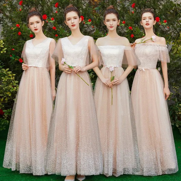Elegantes Champán Vestidos De Damas De Honor 2019 A-Line / Princess Manchado Tul Bowknot Cinturón Largos Ruffle Vestidos para bodas