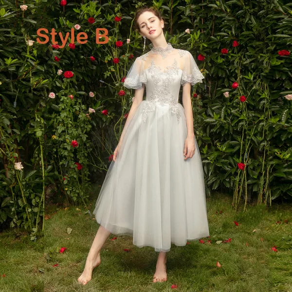 Snygga / Fina Grå Tärnklänningar 2019 Prinsessa Appliqués Spets Korta Ruffle Klänning Till Bröllop