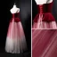 Snygga / Fina Burgundy Gradient-Färg Mocka Aftonklänningar 2018 Prinsessa Axelbandslös Ärmlös Långa Ruffle Halterneck Formella Klänningar