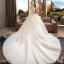 Schöne Ivory / Creme Schwangere Brautkleider / Hochzeitskleider 2019 Empire Off Shoulder Kurze Ärmel Rückenfreies Applikationen Spitze Perle Strass Kapelle-Schleppe
