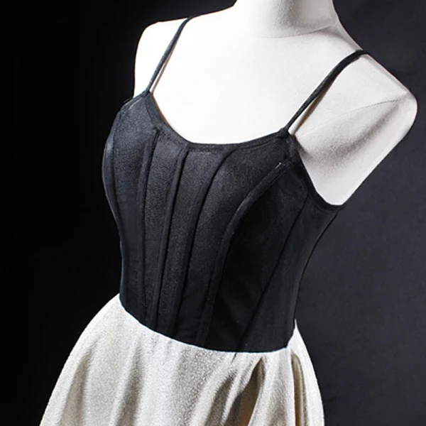 Modern / Fashion Black Homecoming Graduation Dresses 2018 A-Line / Princess Spaghetti Straps Sleeveless Tea-length Ruffle Backless Formal Dresses