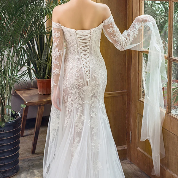 Elegant Ivory Beach Wedding Dresses 2023 Trumpet Mermaid Off-The-Shoulder Long Sleeve