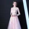 Elegant Blushing Pink See-through Evening Dresses  2019 A-Line / Princess Scoop Neck Long Sleeve Appliques Lace Beading Floor-Length / Long Ruffle Formal Dresses