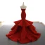 Luxe Bordeaux Tapis rouge Robe De Soirée 2023 Trompette / Sirène Bustier Sans Manches Glitter Appliques En Dentelle Train De Balayage Volants Dos Nu Robe De Ceremonie