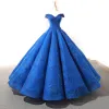 High-end Royal Blue Dancing Prom Dresses 2023 Ball Gown Off-The-Shoulder Short Sleeve Appliques Lace Beading Glitter Tulle Floor-Length / Long Ruffle Backless