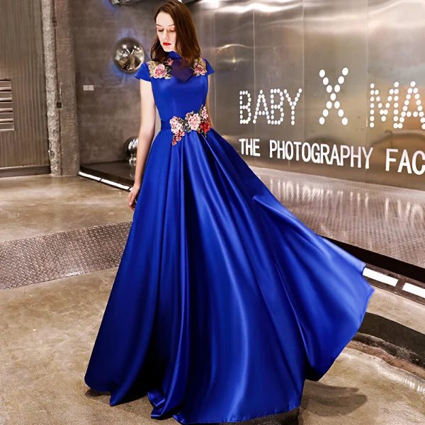 Affordable Chinese style Royal Blue Satin Evening Dresses 2019 A-Line / Princess High Neck Cap Sleeves Appliques Embroidered Floor-Length / Long Ruffle Backless Formal Dresses