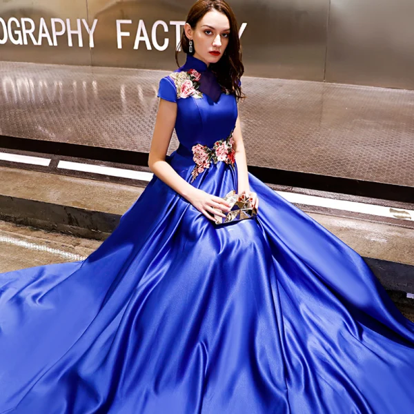 Affordable Chinese style Royal Blue Satin Evening Dresses 2019 A-Line / Princess High Neck Cap Sleeves Appliques Embroidered Floor-Length / Long Affordable Chinese style Royal Blue Satin Evening Dresses 2019 A-Line / Princess High Neck Cap Sleeves Appliques Embroidered Floor-Length / Long