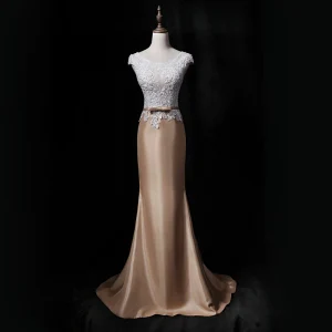 Vintage Gull Selskapskjoler 2018 Trompet Havfrue Scoop Halsen Uten Ermer Appliques Blonder Perle Sløyfe Sash Feie Tog Buste Formelle Kjoler