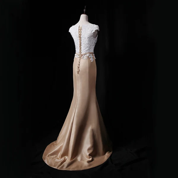 Vintage / Retro Gold Evening Dresses  2018 Trumpet / Mermaid Scoop Neck Sleeveless Appliques Lace Pearl Bow Sash Sweep Train Ruffle Formal Dresses