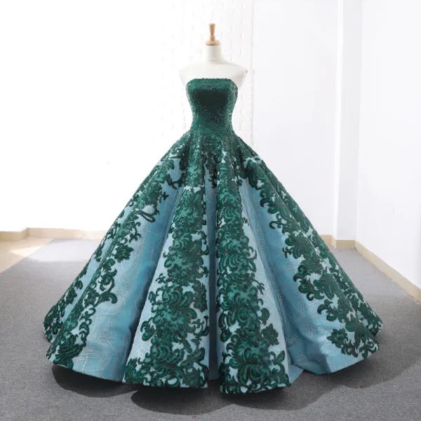 Luxury / Gorgeous Dark Green Red Carpet Evening Dresses  2023 Ball Gown Strapless Sleeveless Appliques Lace Sequins Sweep Train Ruffle Backless Formal Dresses